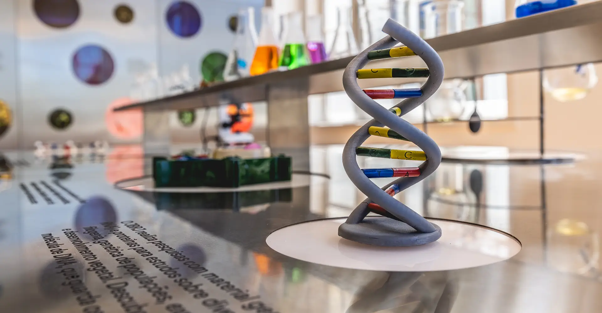 O QUE FAZEMOS – Criamos experiências que despertam, educam e inspiram O QUE FAZEMOS - Criamos experiências que despertam, educam e inspiram